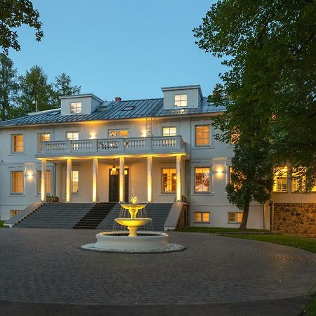 The Manor Sports & Spa Tõrve 外观 照片
