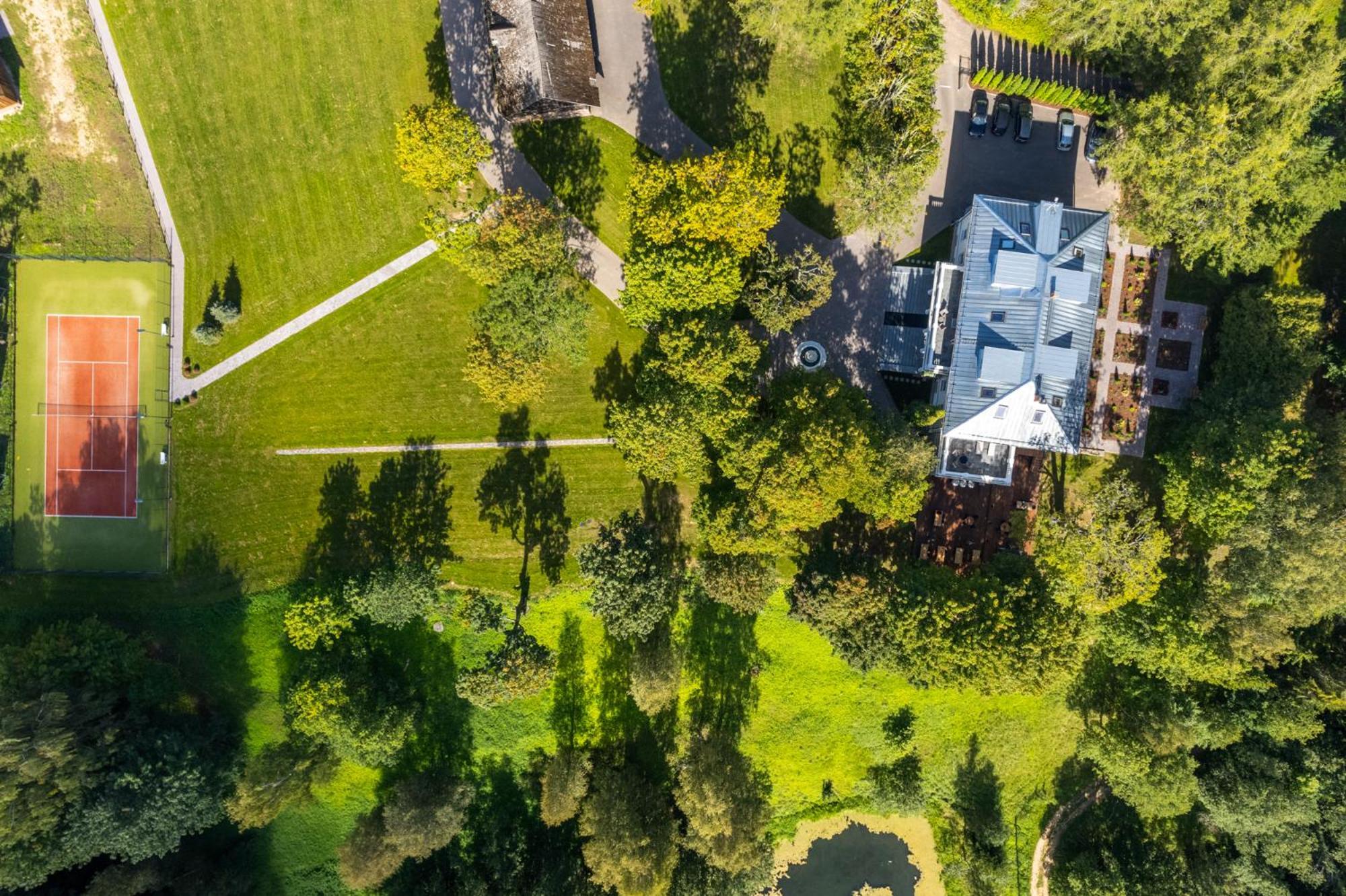 The Manor Sports & Spa Tõrve 外观 照片