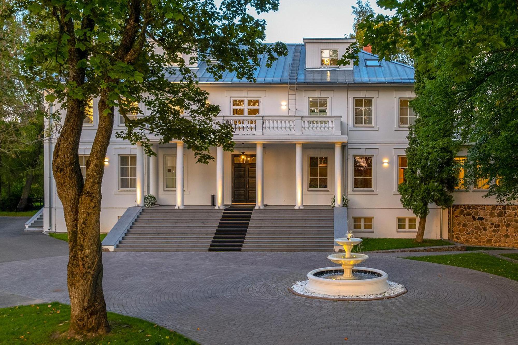 The Manor Sports & Spa Tõrve 外观 照片