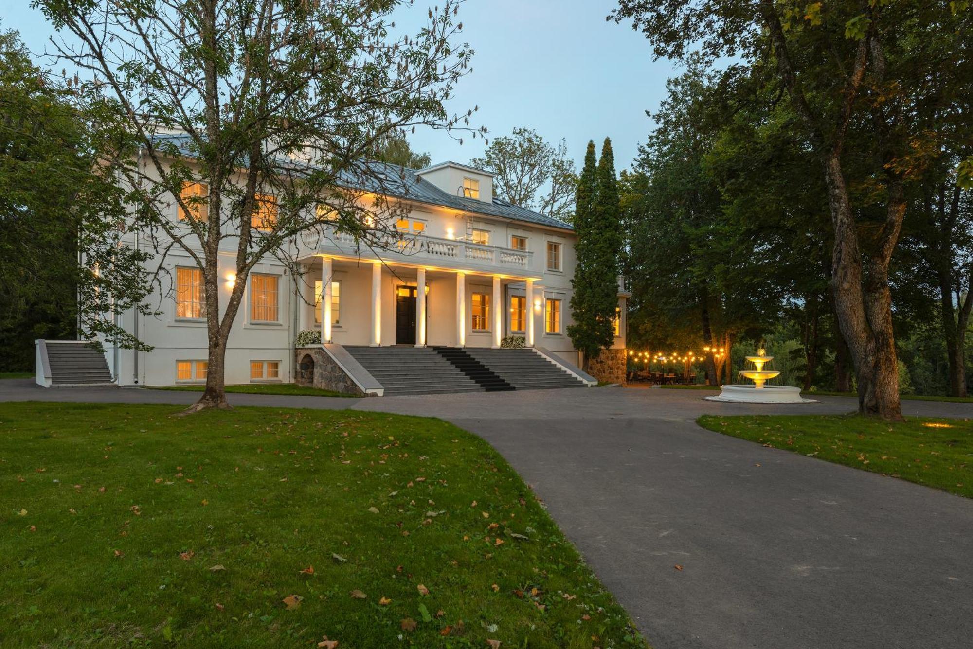 The Manor Sports & Spa Tõrve 外观 照片
